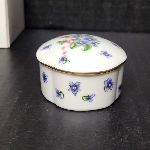 Lenox 1992 Collectors Society Members Gift Trinket Box With Lid - Picture 3 of 9
